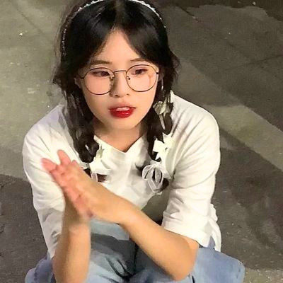 女生头像ins高级质感2025年图片