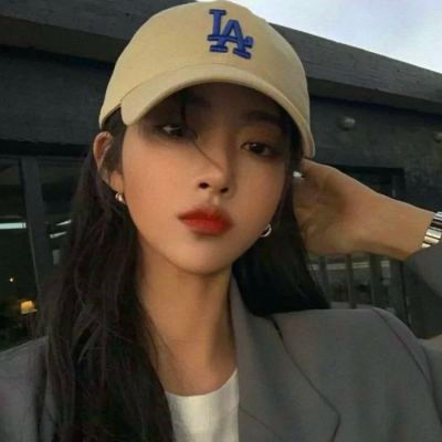 女生头像ins高级质感2025年图片