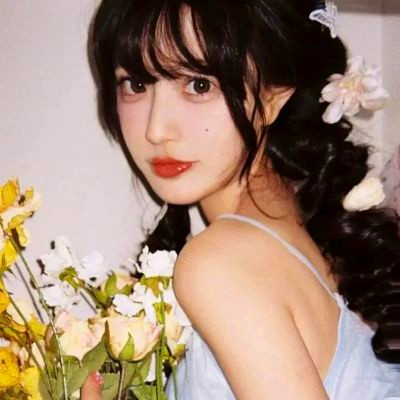 女生头像ins高级质感2025年图片