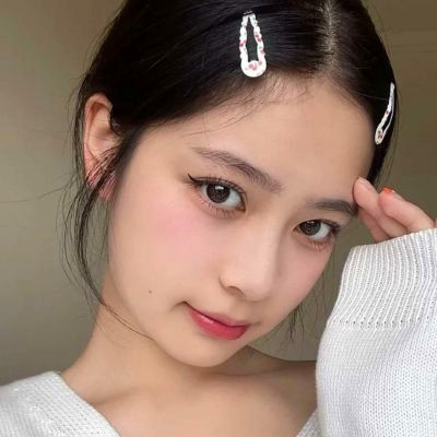 女生头像ins高级质感2025年图片