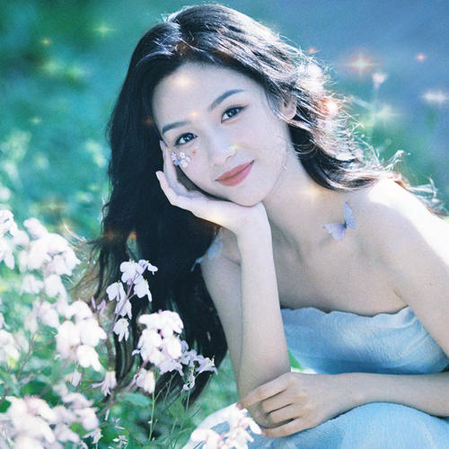 2025年最火微信头像女生高清图片