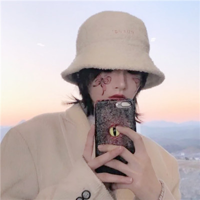 招女人喜欢的头像图片男