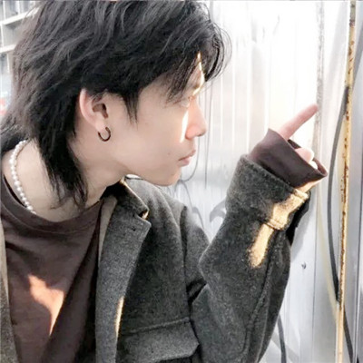 招女人喜欢的头像图片男