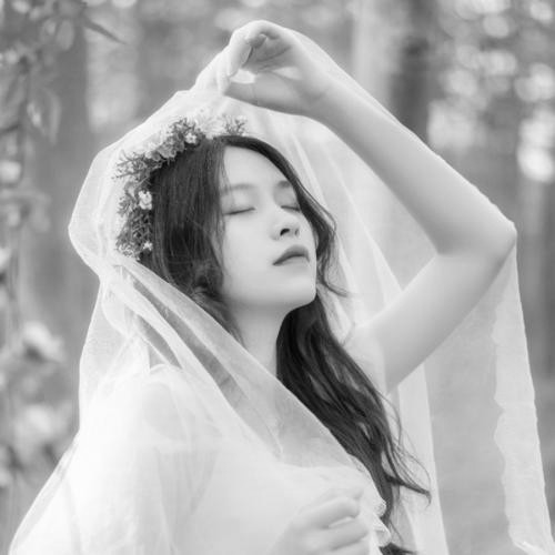 女生黑白头像图片200张