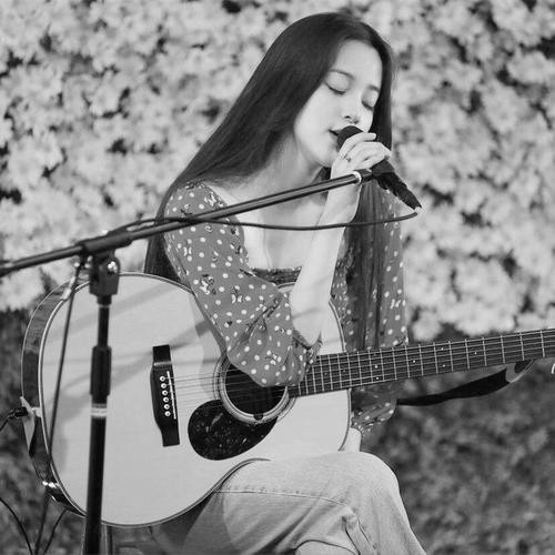 女生黑白头像图片200张