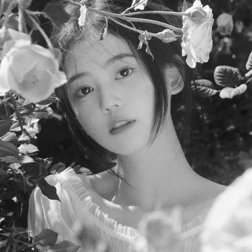 女生黑白头像图片200张
