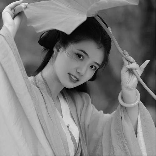 女生黑白头像图片200张