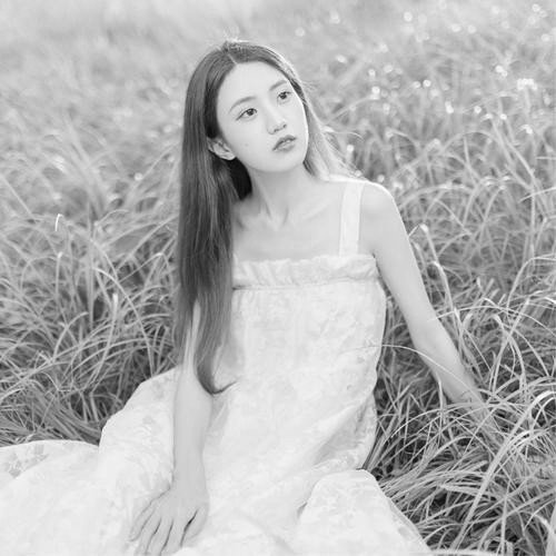 女生黑白头像图片200张