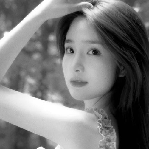 女生黑白头像图片200张