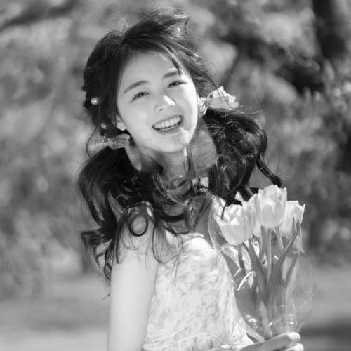 女生黑白头像图片200张