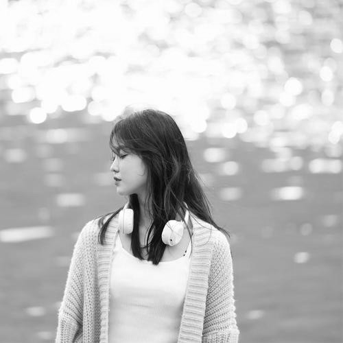 女生黑白头像图片200张