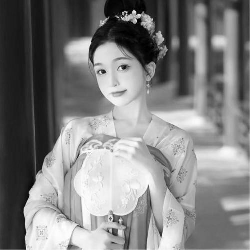 女生黑白头像图片200张