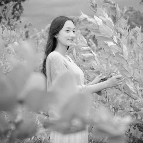 女生黑白头像图片200张