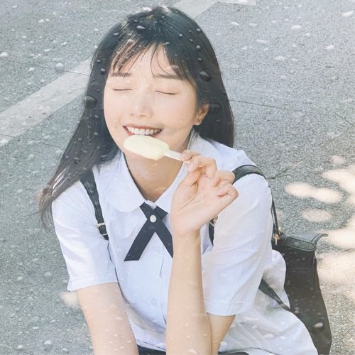 玻璃水珠特效女生头像图片