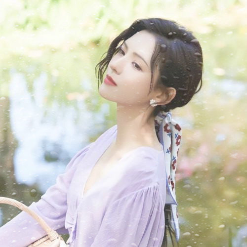 玻璃水珠特效女生头像图片