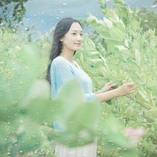 玻璃水珠特效女生头像图片