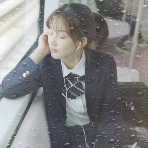 玻璃水珠特效女生头像图片