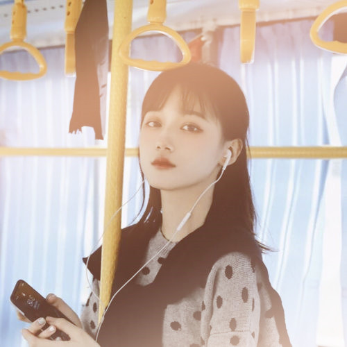 渐变色头像女