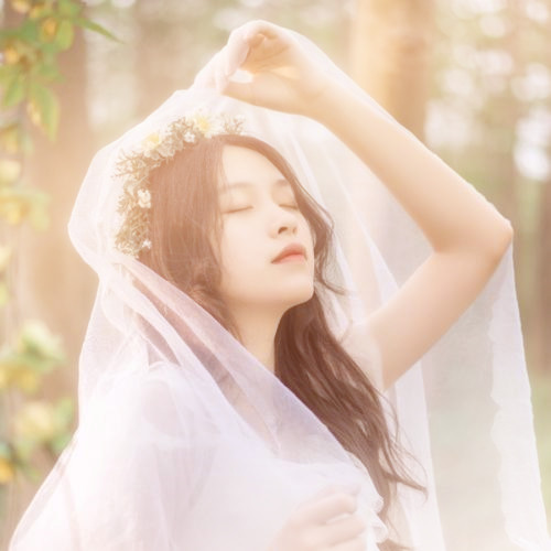 渐变色头像女