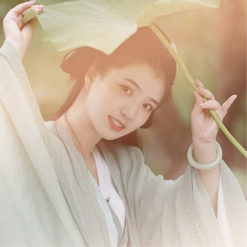 渐变色头像女