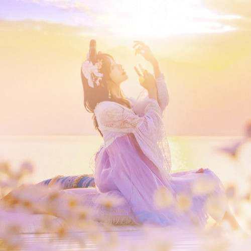 渐变色头像女