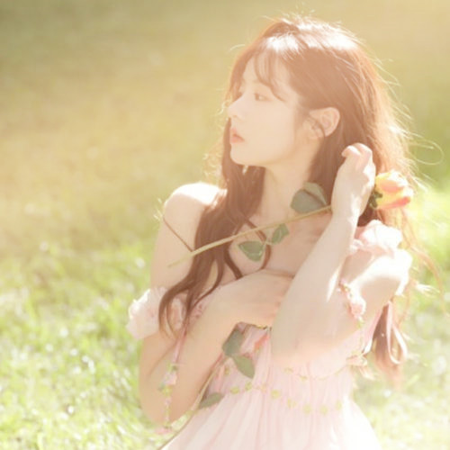 渐变色头像女