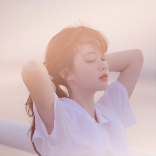 渐变色头像女
