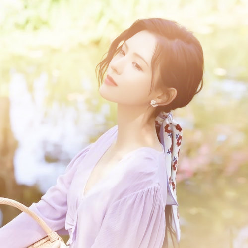 渐变色头像女