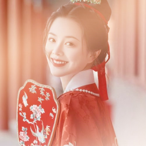渐变色头像女