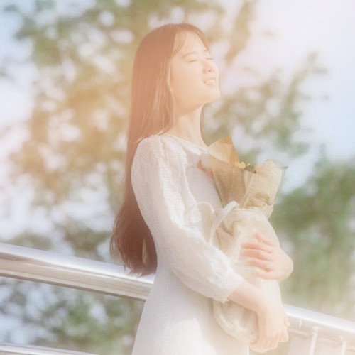渐变色头像女