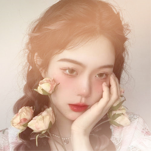 渐变色头像女