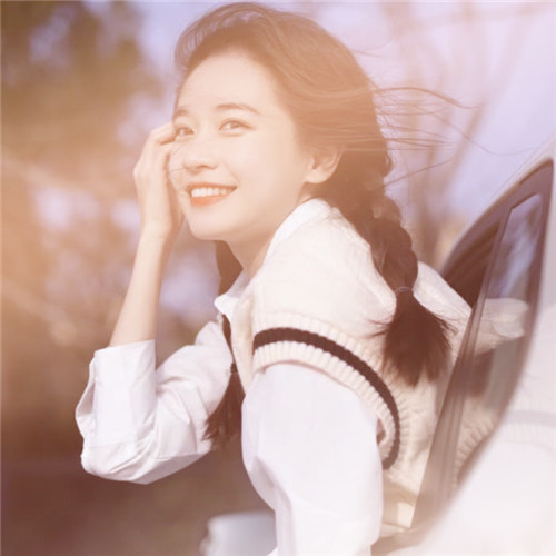 渐变色头像女
