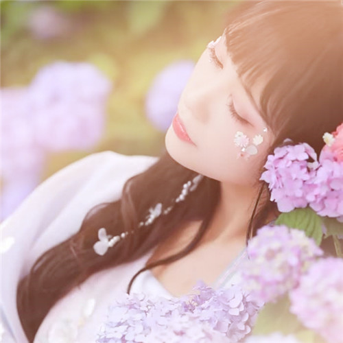渐变色头像女