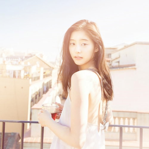 渐变色头像女
