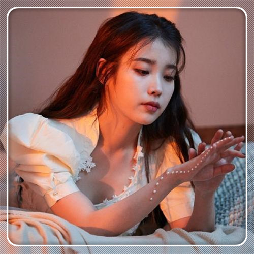 边框女生头像图片