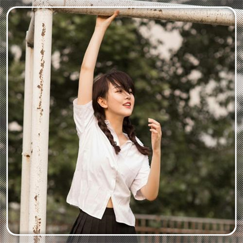 边框女生头像图片