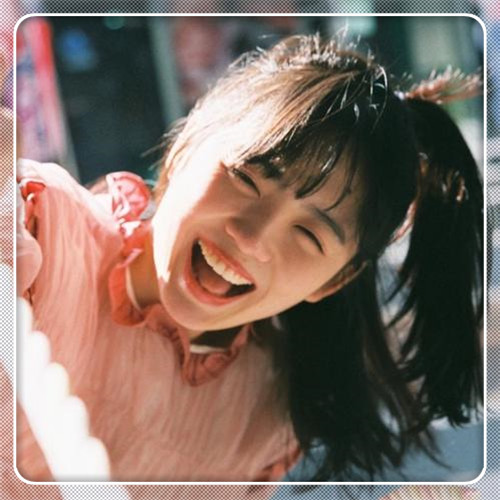 边框女生头像图片