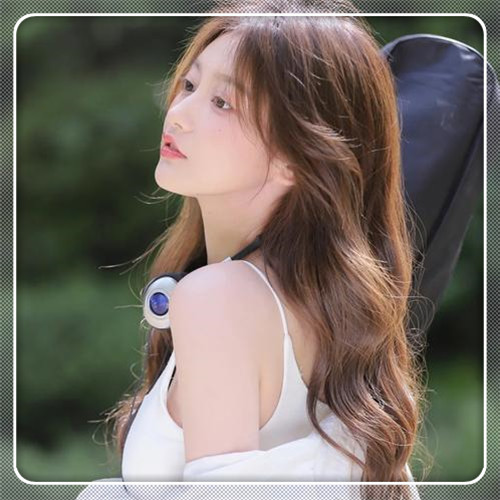 边框女生头像图片