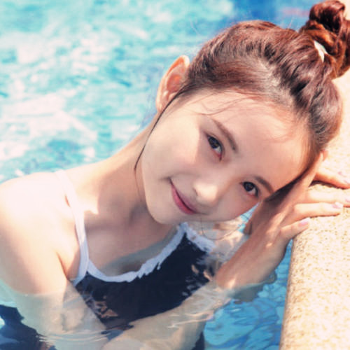 淡雅女生头像图片