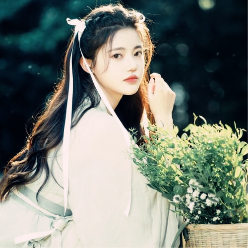 淡雅女生头像图片