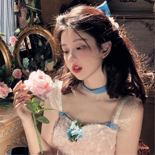 淡雅女生头像图片