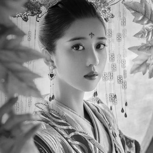 美女黑白头像图片