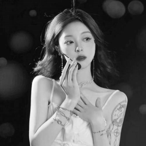 美女黑白头像图片