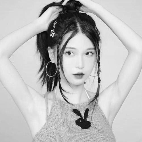 美女黑白头像图片