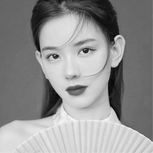 美女黑白头像图片