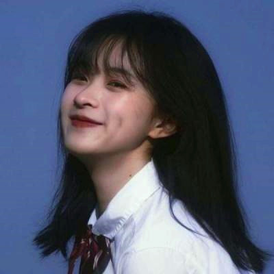 治愈系蓝色风格女生头像图片