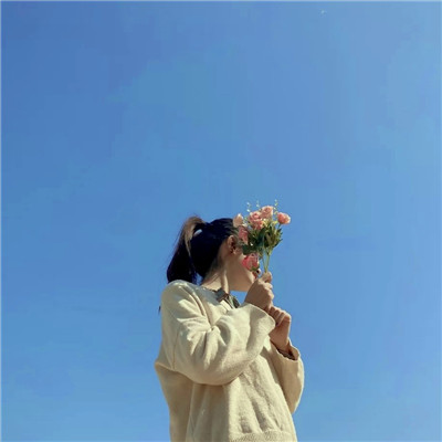 治愈系蓝色风格女生头像图片