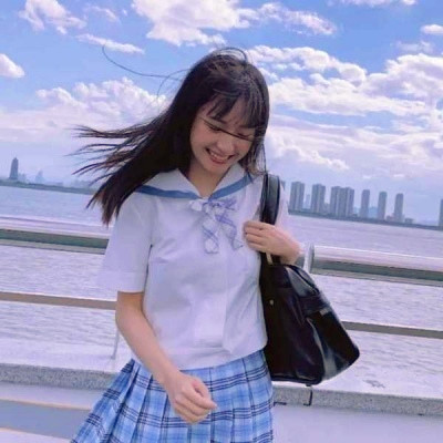 治愈系蓝色风格女生头像图片