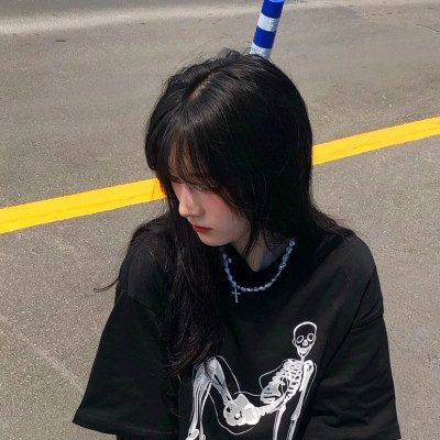 头像女INS高级质感好看图片