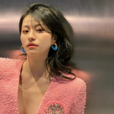 好看高清的ins高级质感干净女头